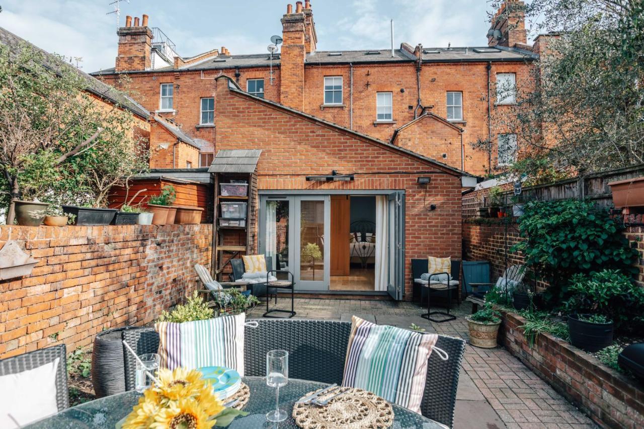 Henley Gardens Apartment Luaran gambar