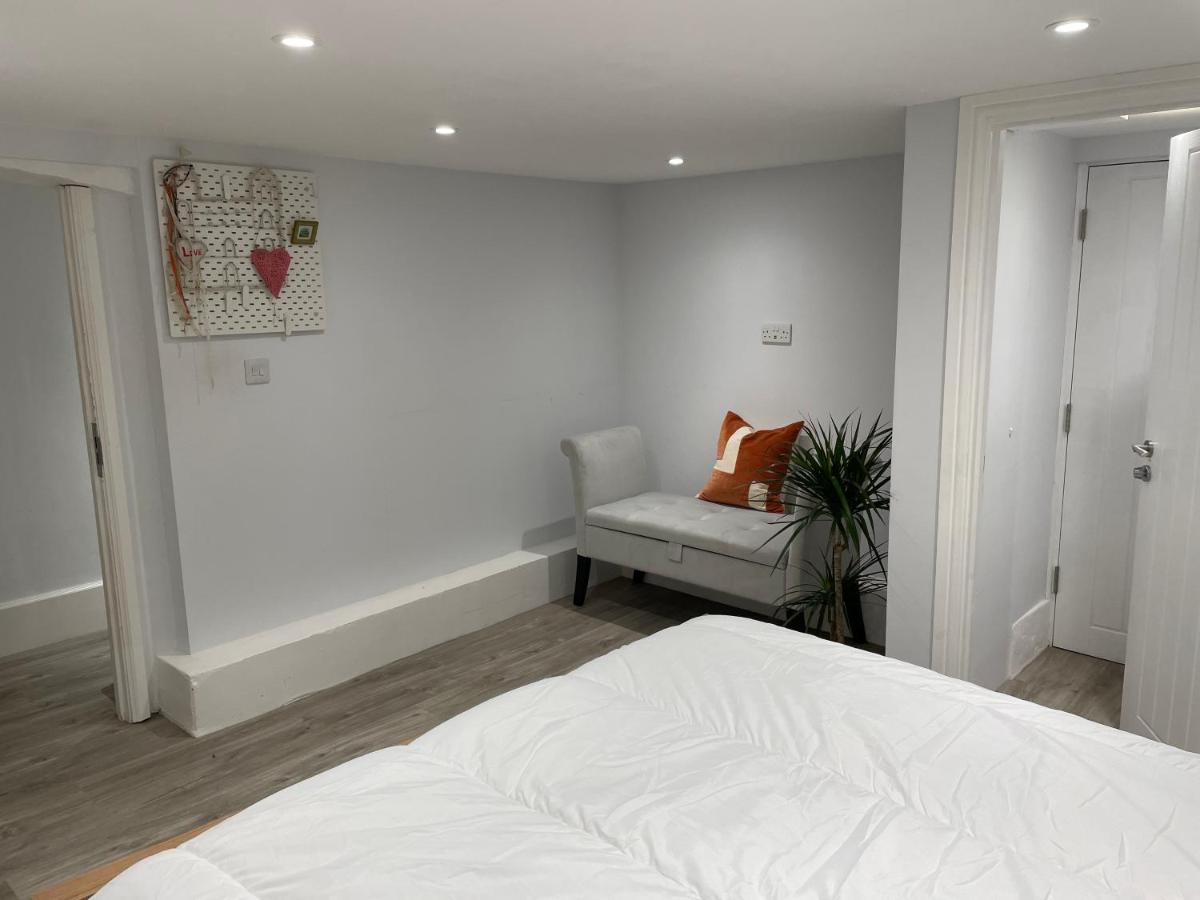 Henley Gardens Apartment Luaran gambar