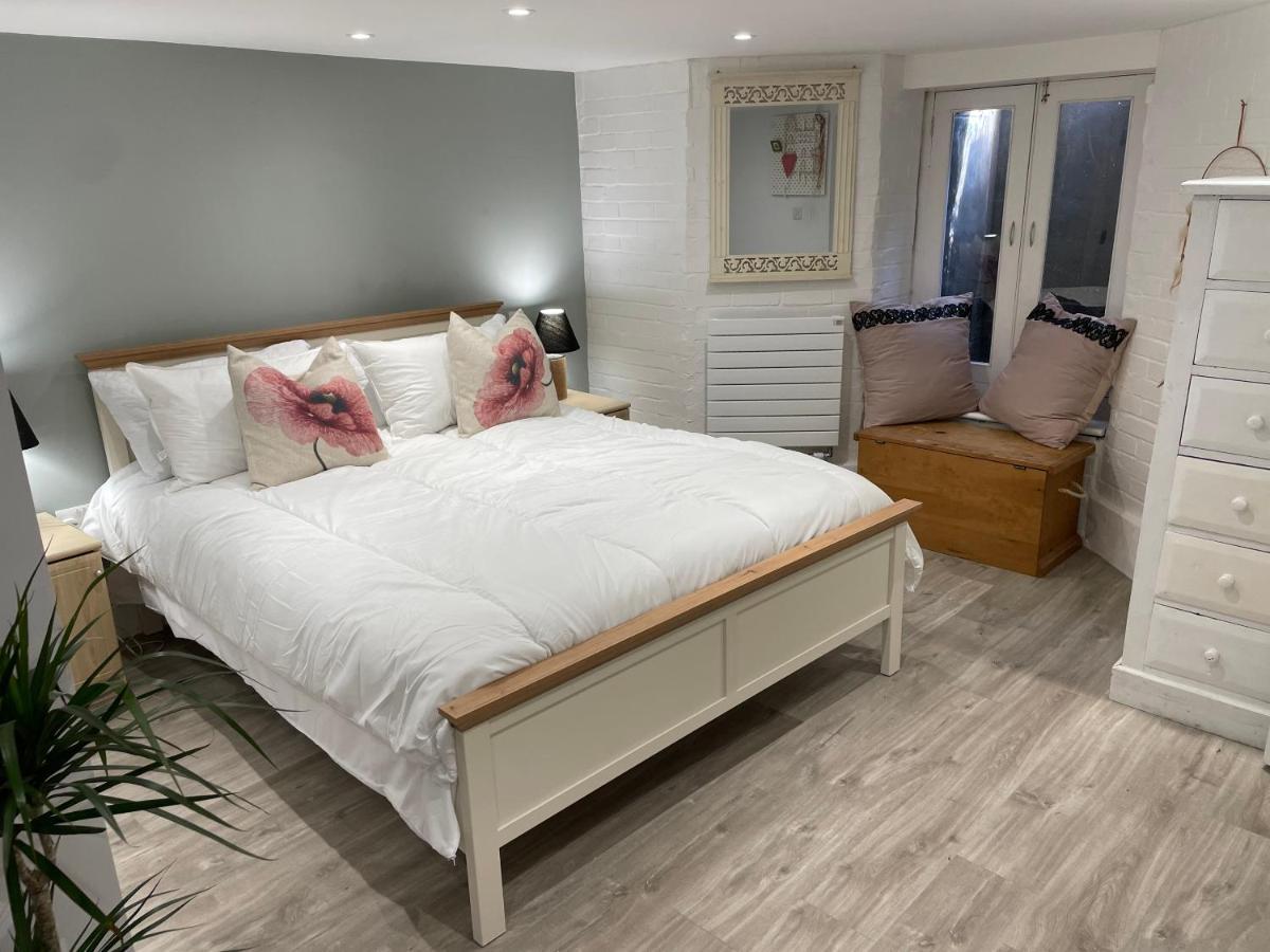 Henley Gardens Apartment Luaran gambar